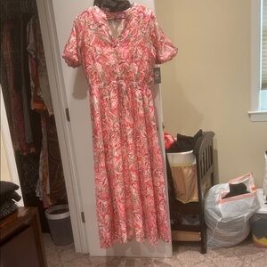 Vince Camuto Pink and White Floral Midi Dress new with tags